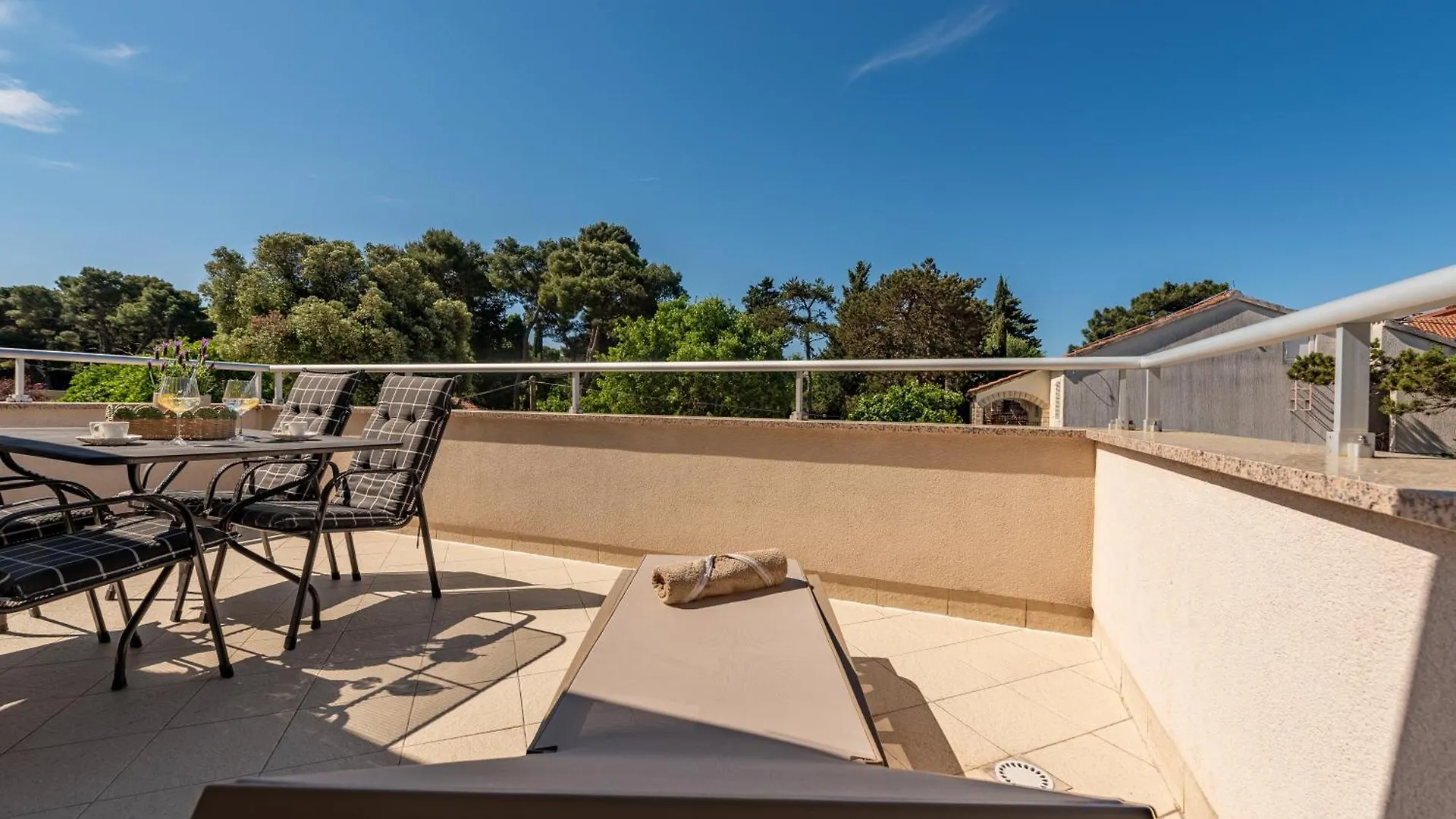 Apartments L&D Biograd Na Moru 0*,