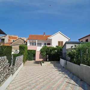 Apartman Simba, Biograd Na Moru